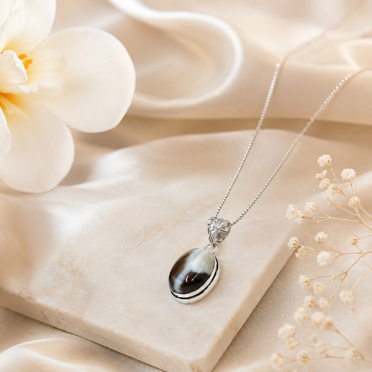 Sulemani Hakik Pendant