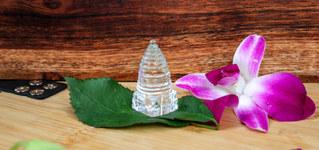 Shree Yantra (Clear Quartz) – image 1