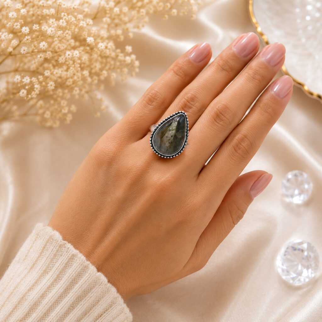 Labradorite Ring – image 1